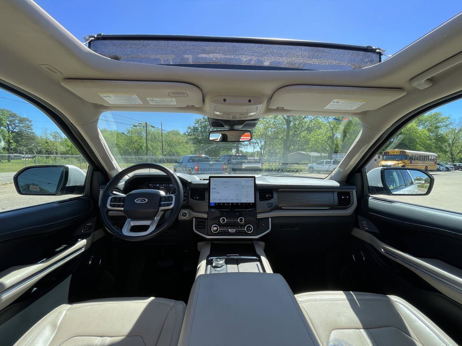 Used 2024 Ford Expedition Limited RWD image 14