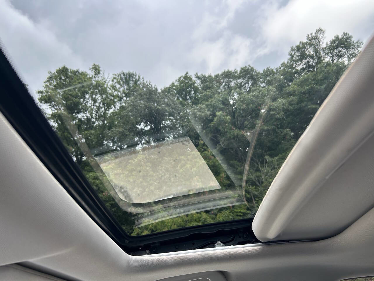 Used 2015 Honda CR-V EX-L image 29