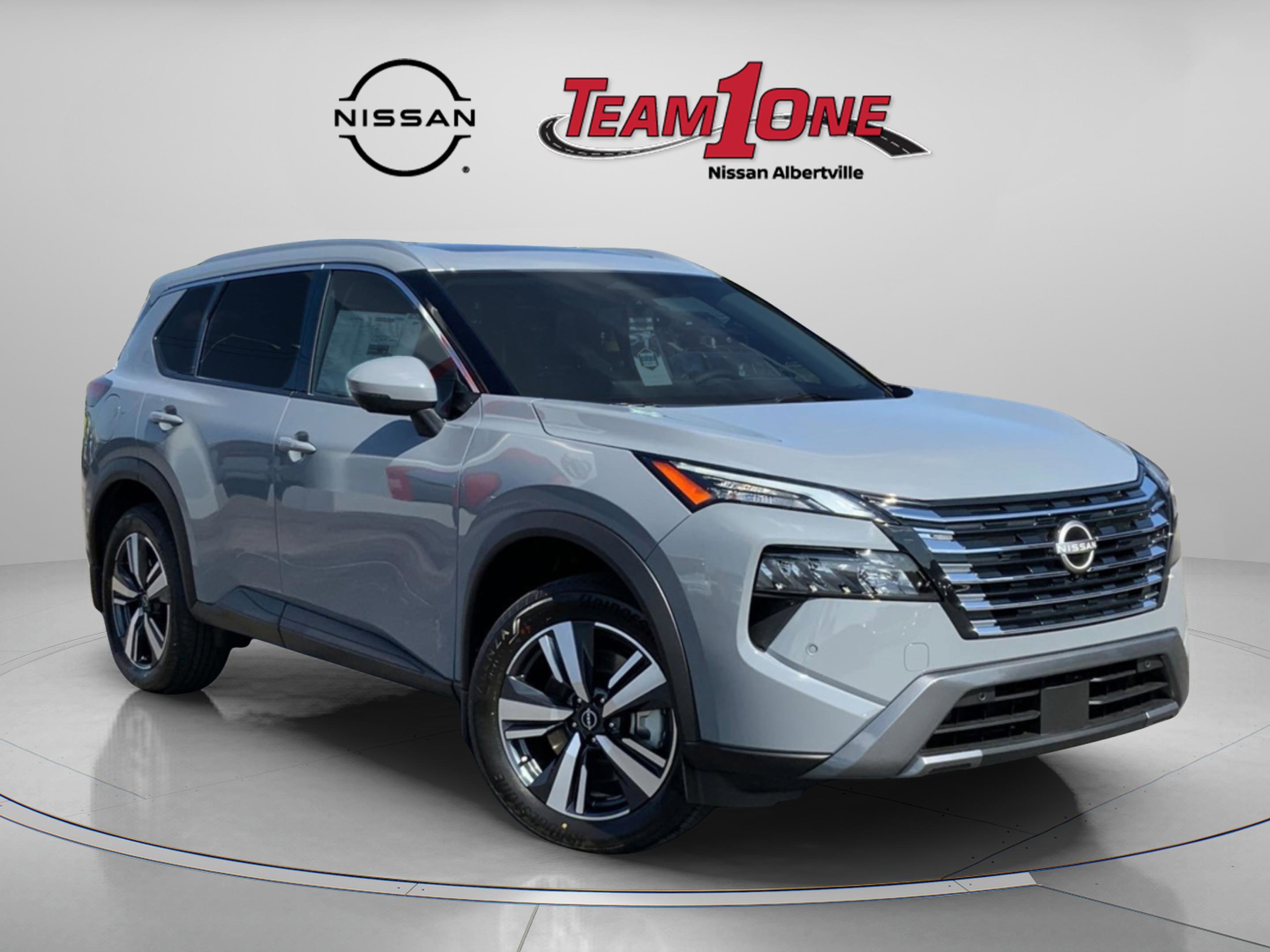 New 2025 Nissan Rogue SL w/ Tech Package image 1