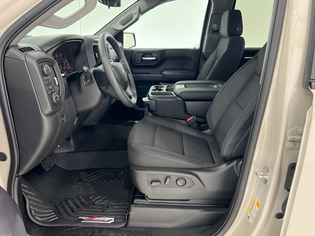 Used 2026 Chevrolet Silverado 1500 Custom Trail Boss AWD/4WD image 17