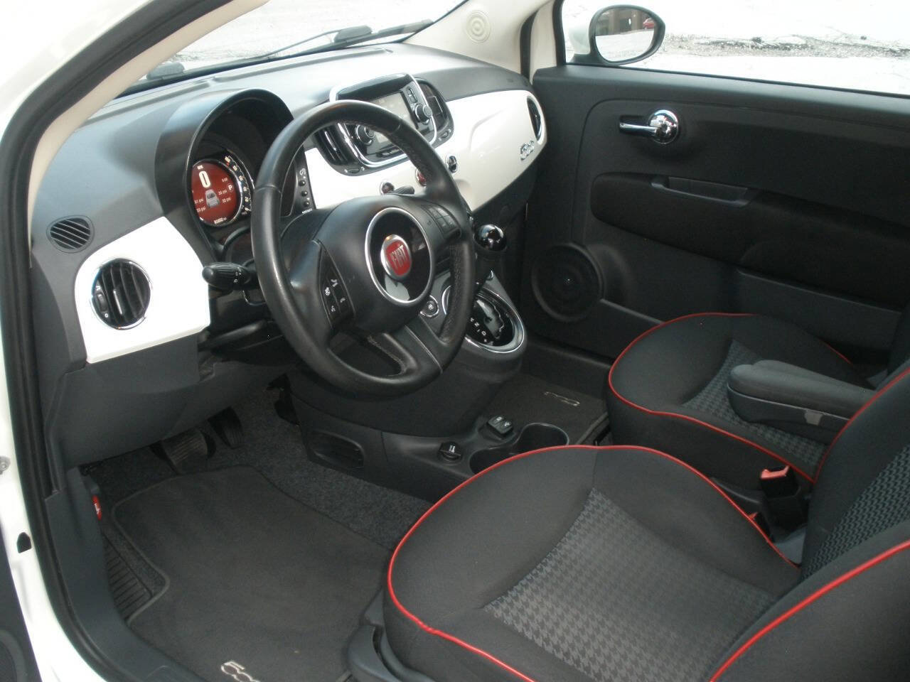 Used 2016 FIAT 500 Easy image 26