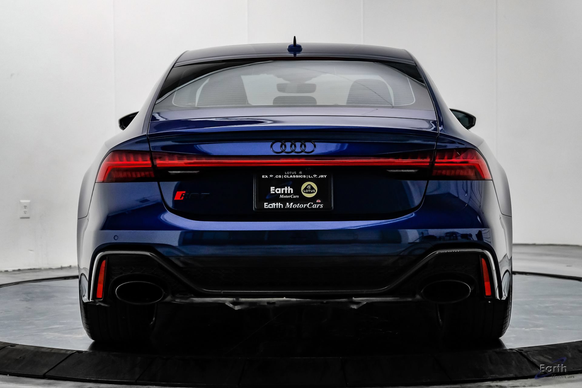Used 2021 Audi RS 7 Sportback w/ Carbon Optic Package AWD/4WD image 12