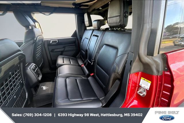 Used 2025 Ford Bronco Badlands image 19