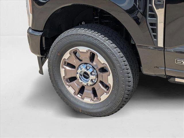 New 2025 Ford F250 King Ranch w/ FX4 Off-Road Package image 10