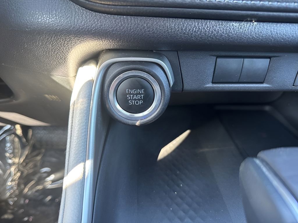 Used 2025 Toyota Grand Highlander AWD image 23