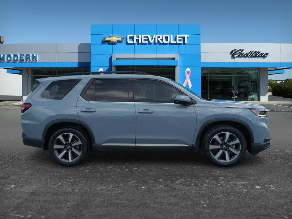 Used 2024 Honda Pilot Touring image 6