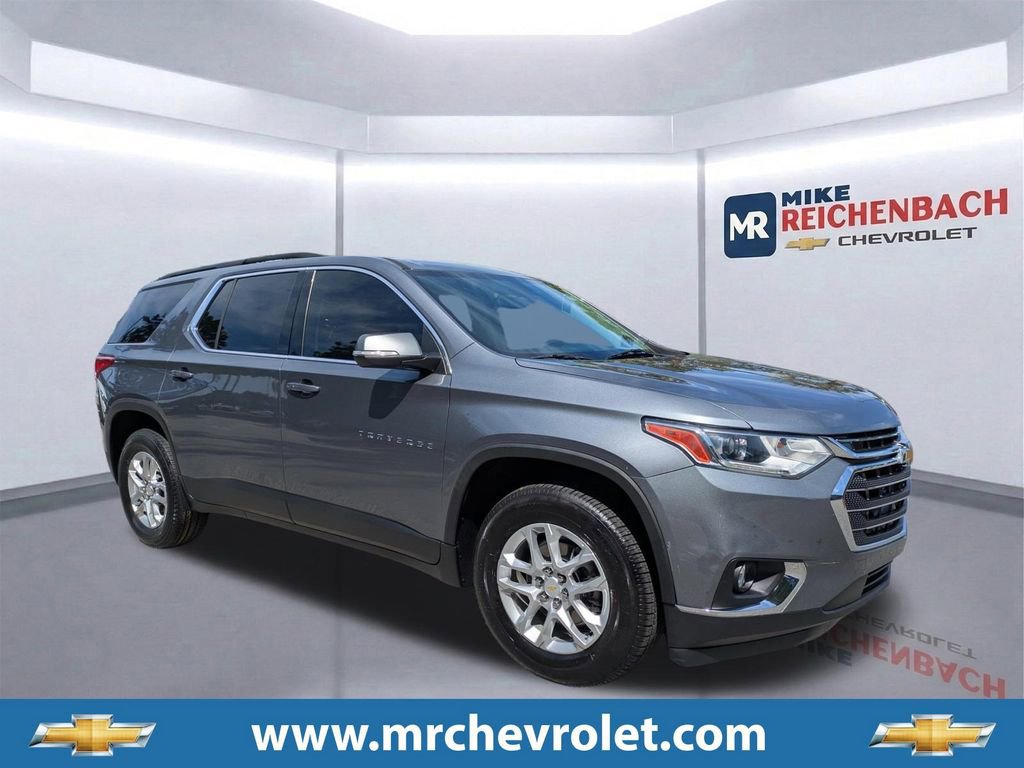 Used 2021 Chevrolet Traverse LT image 1