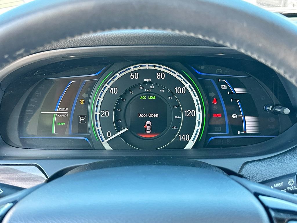 Used 2017 Honda Accord Touring image 12