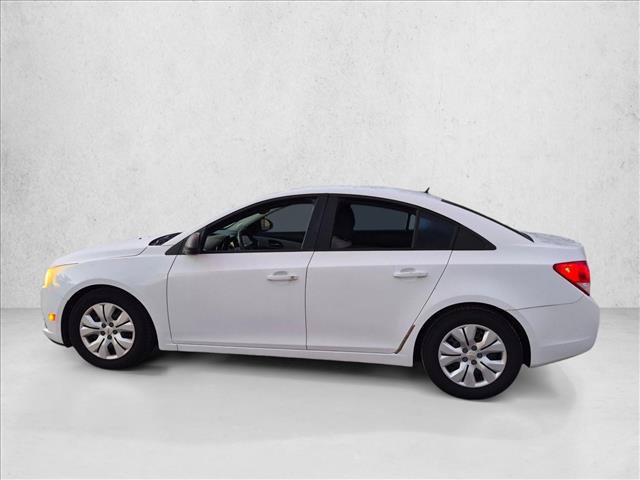 Used 2014 Chevrolet Cruze LS FWD image 2