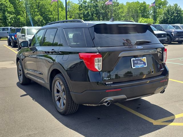Certified 2024 Ford Explorer XLT w/ Equipment Group 202A AWD/4WD image 2