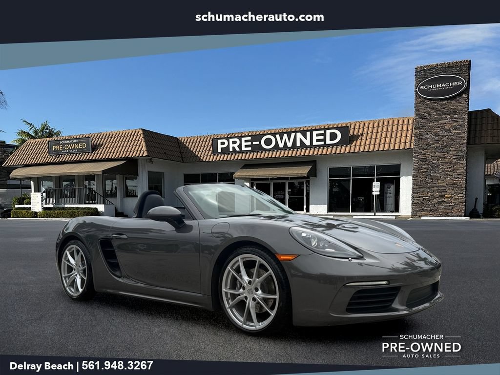 Used 2017 Porsche 718 Boxster RWD image 1