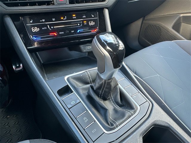 Used 2025 Volkswagen Jetta Sport image 25