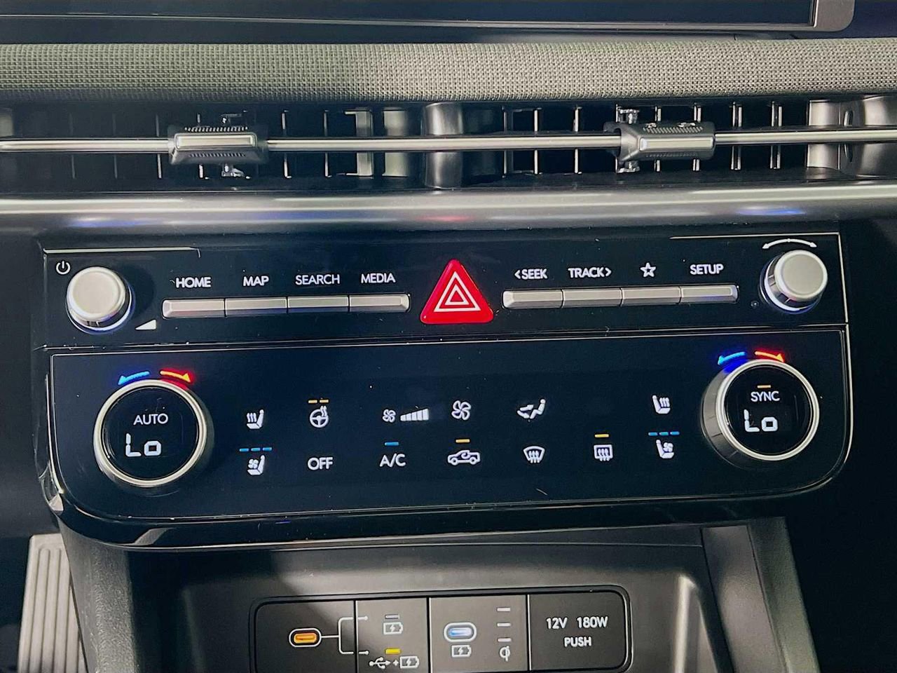 New 2025 Hyundai Santa Cruz Limited image 12