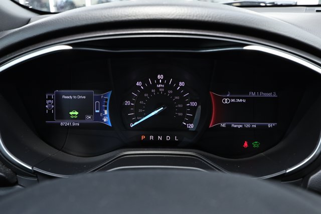 Used 2019 Ford Fusion Energi Titanium FWD image 12