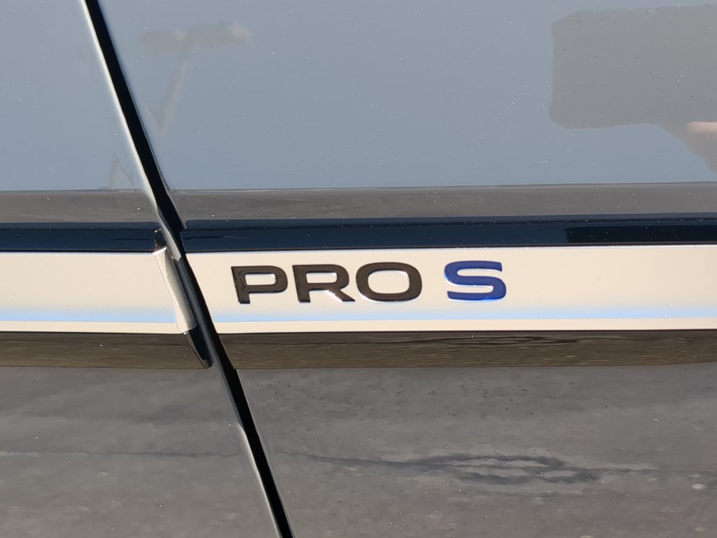 Certified 2023 Volkswagen ID.4 Pro S RWD image 11
