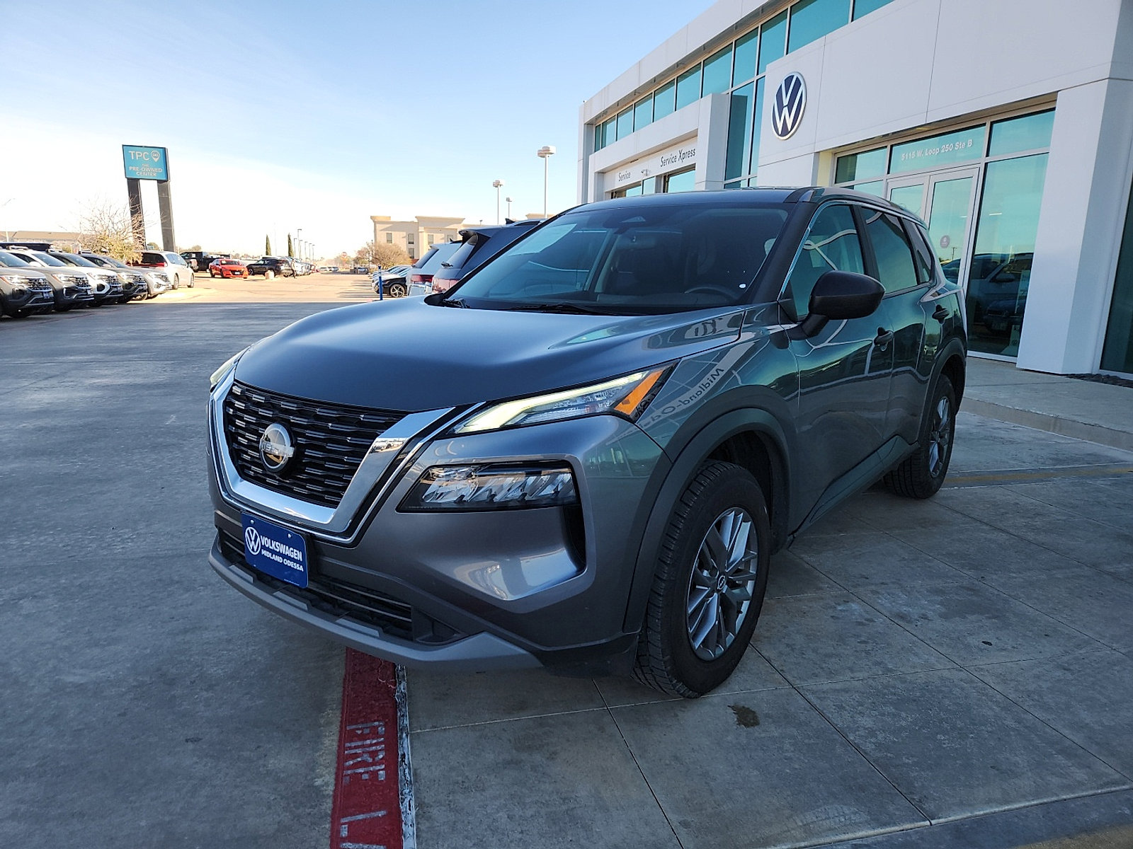 Used 2023 Nissan Rogue S image 3