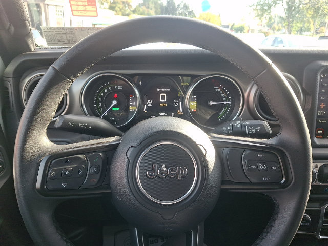 Certified 2023 Jeep Wrangler Unlimited w/ 8.4" Radio Group AWD/4WD image 19