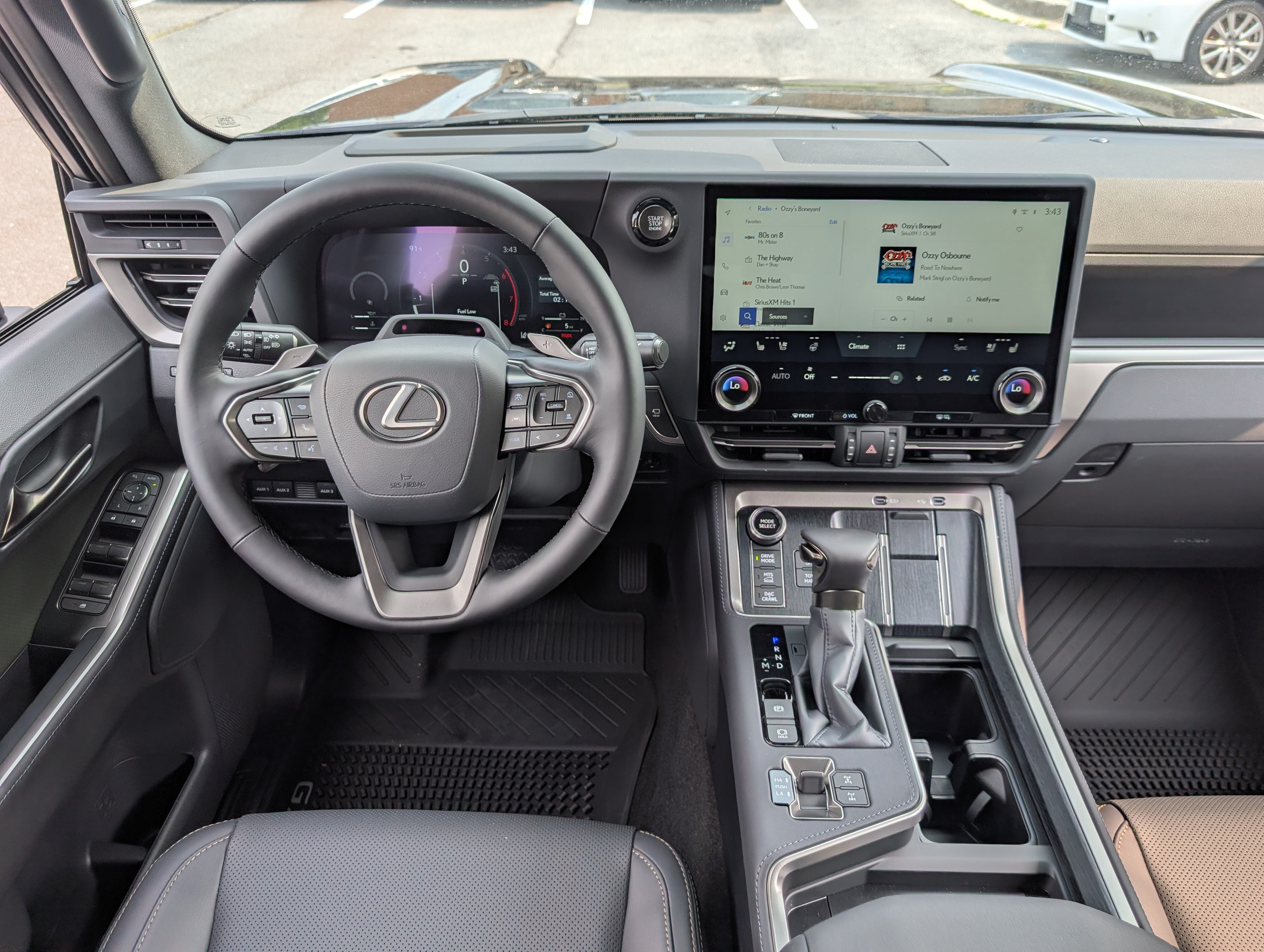 New 2026 Lexus GX 550 AWD/4WD image 13