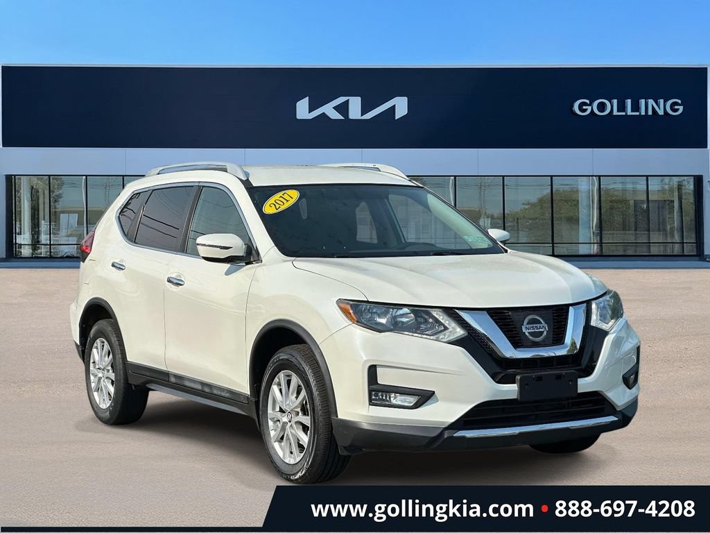 Used 2017 Nissan Rogue SV
