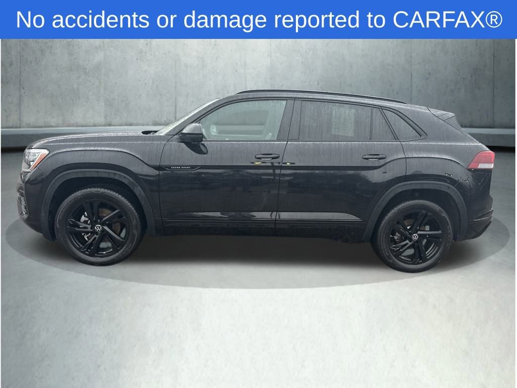 Used 2025 Volkswagen Atlas Cross Sport SEL R-Line image 2