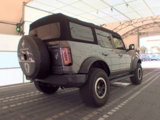 Used 2022 Ford Bronco Outer Banks w/ Sasquatch Package AWD/4WD image 5