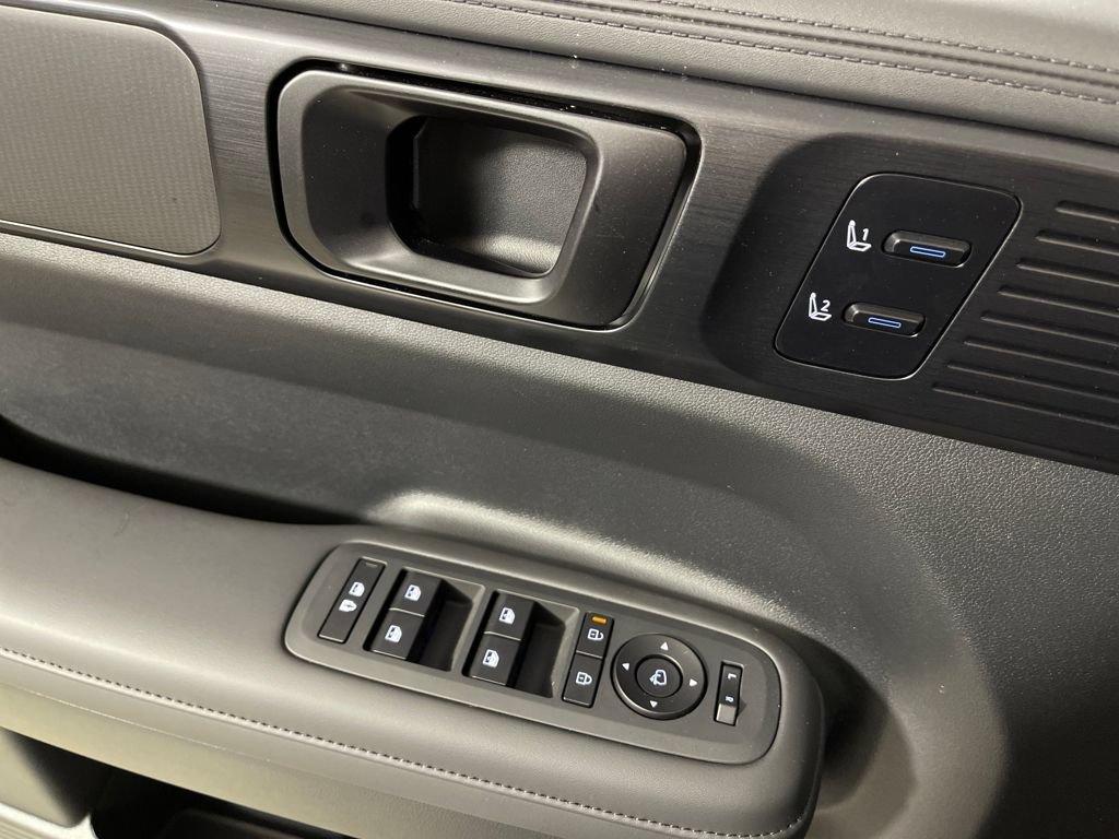 New 2026 Hyundai Santa Fe Calligraphy AWD/4WD image 17