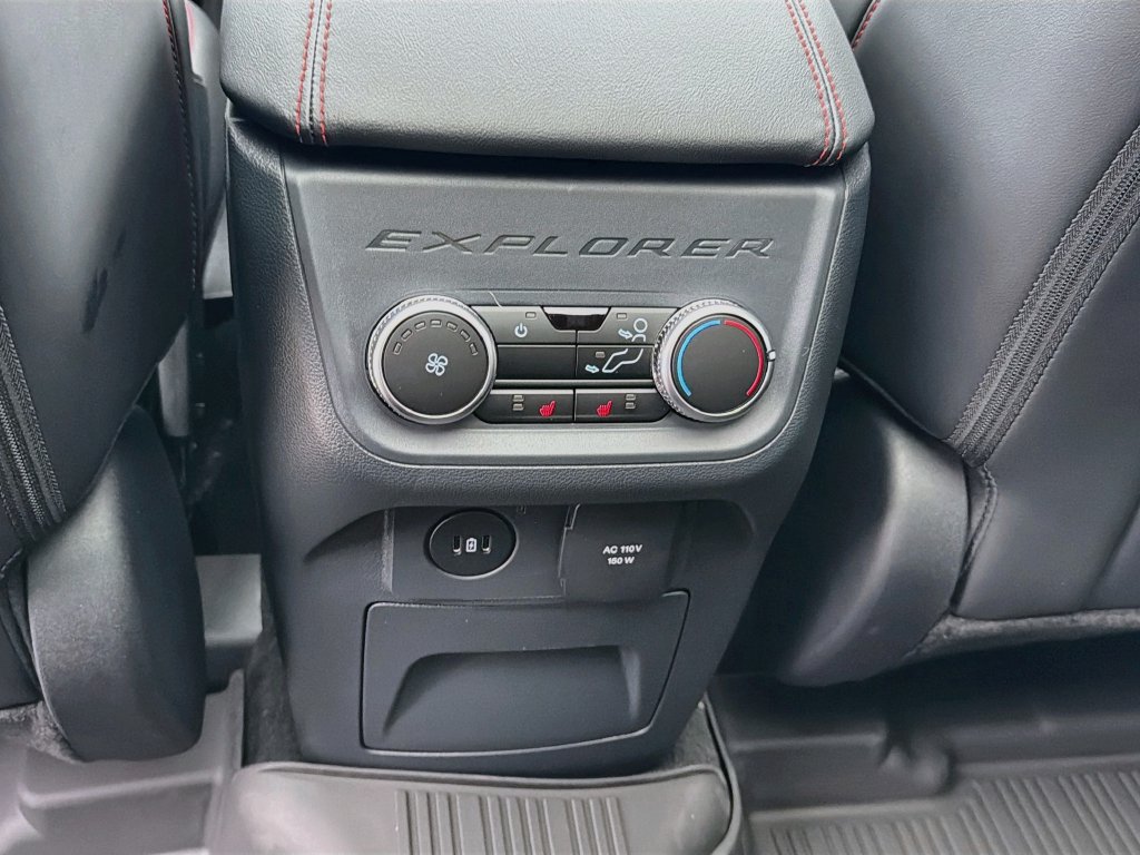 New 2026 Ford Explorer ST-Line w/ ST-Line Street Pack AWD/4WD image 28