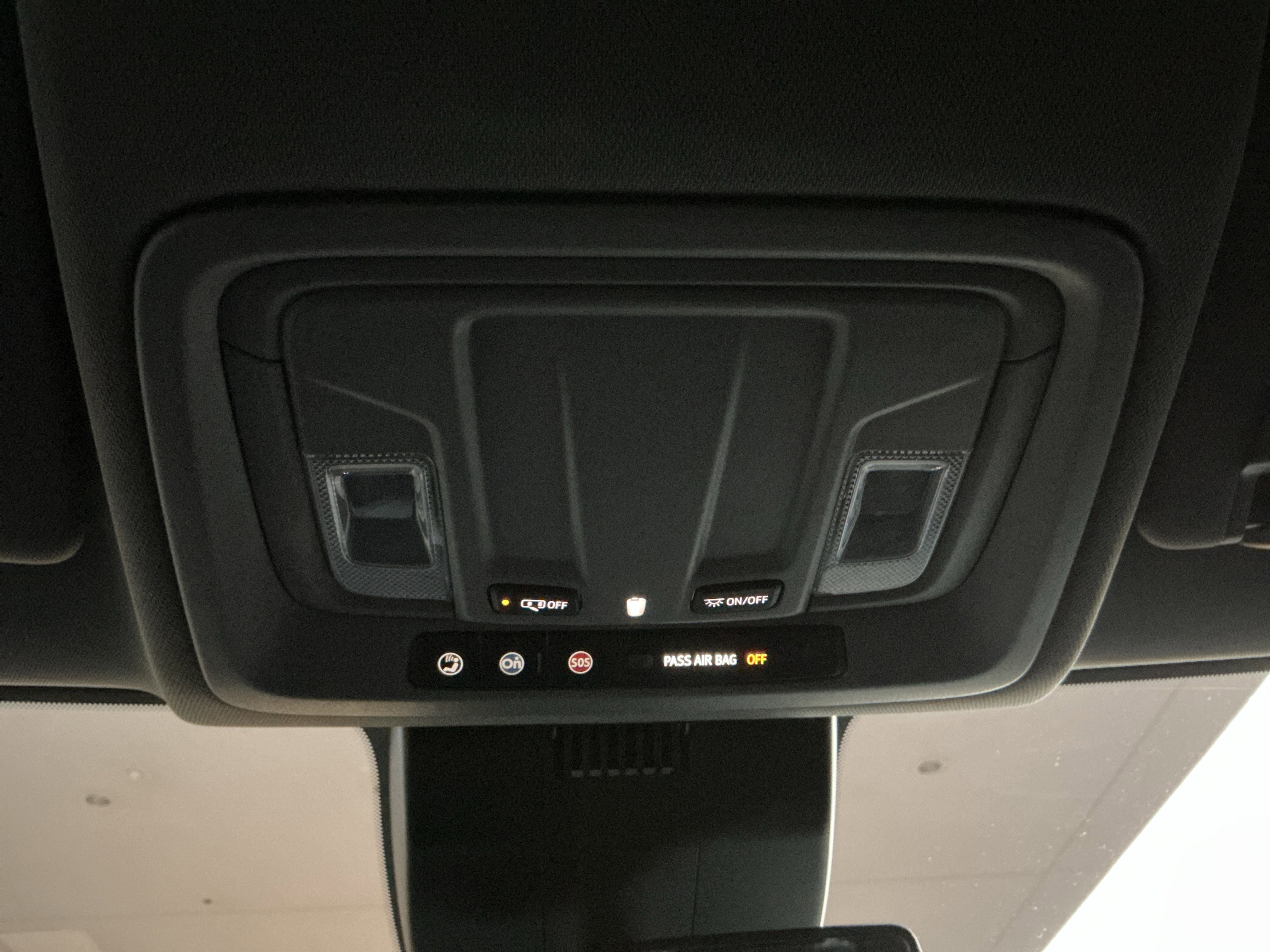 Used 2023 Chevrolet Silverado 1500 Custom image 17