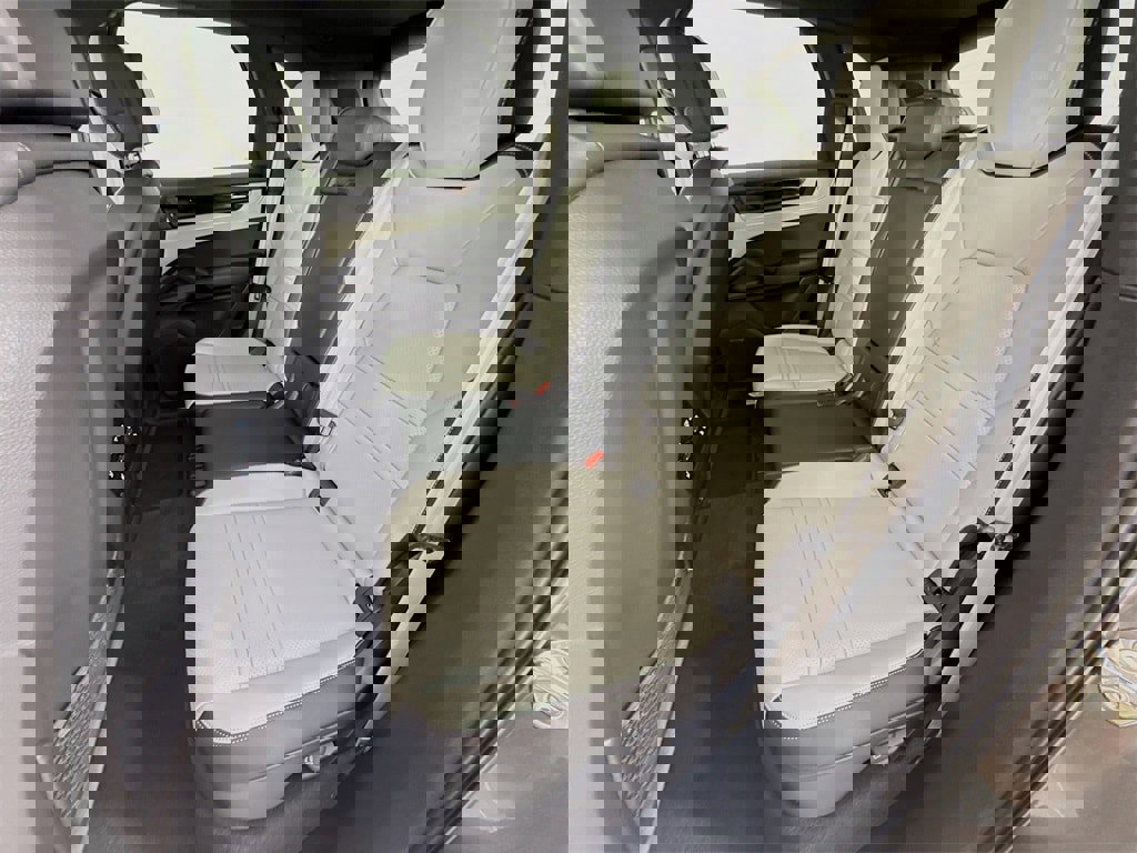 New 2026 Porsche Cayenne E-Hybrid image 24