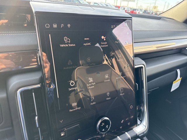 New 2026 GMC Yukon Elevation w/ LPO, Floor Liner Package image 12