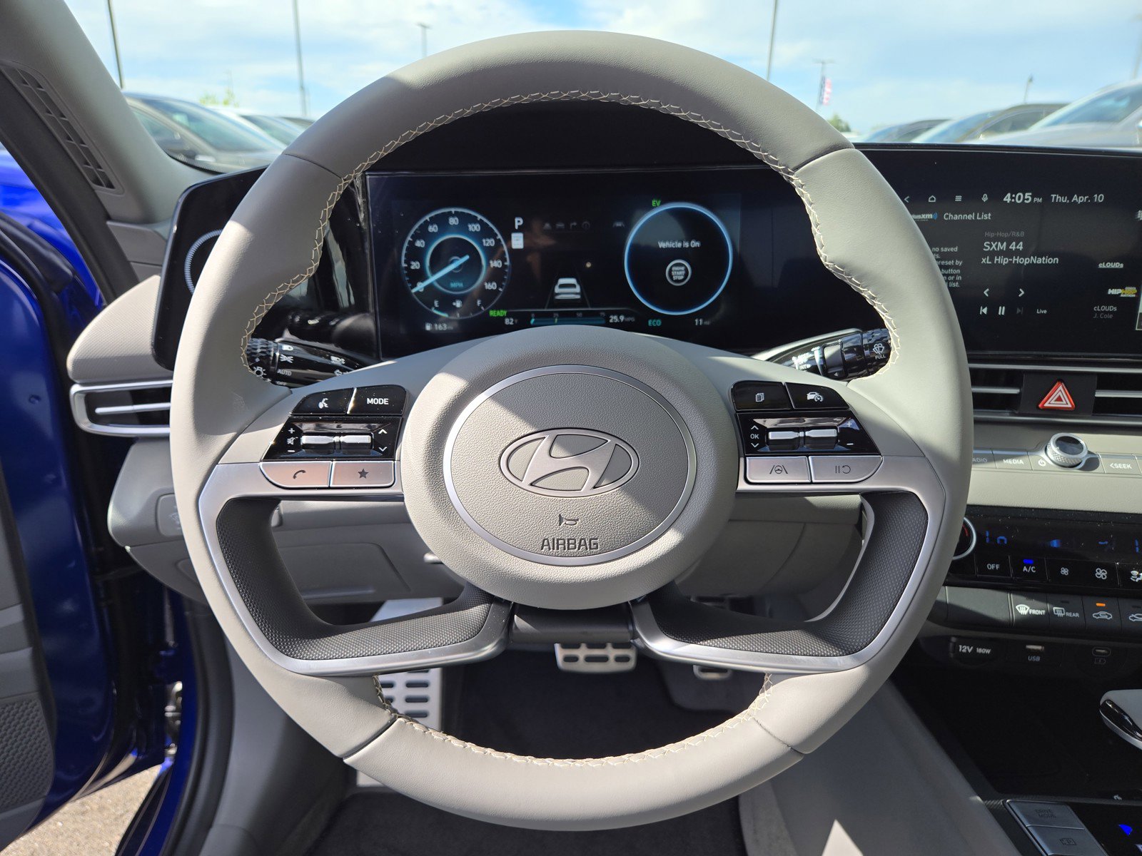 New 2025 Hyundai Elantra SEL image 22