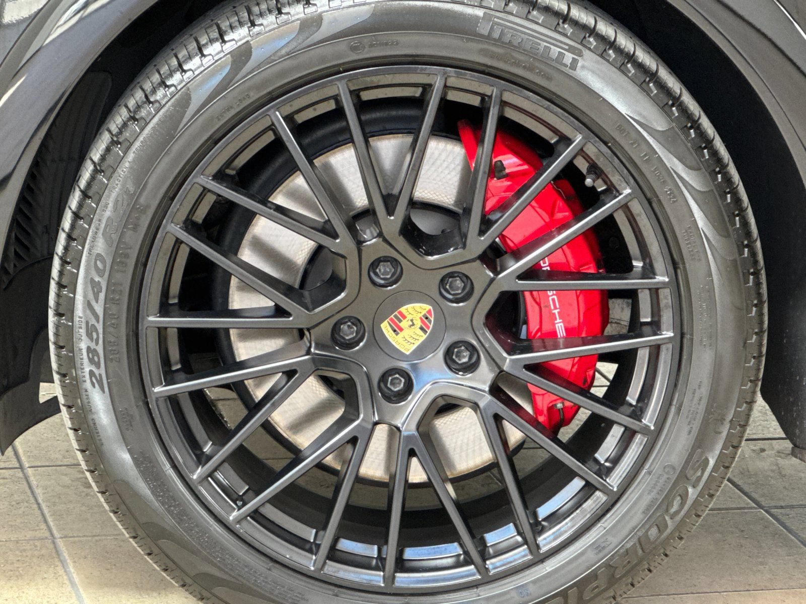Certified 2023 Porsche Cayenne GTS AWD/4WD image 27