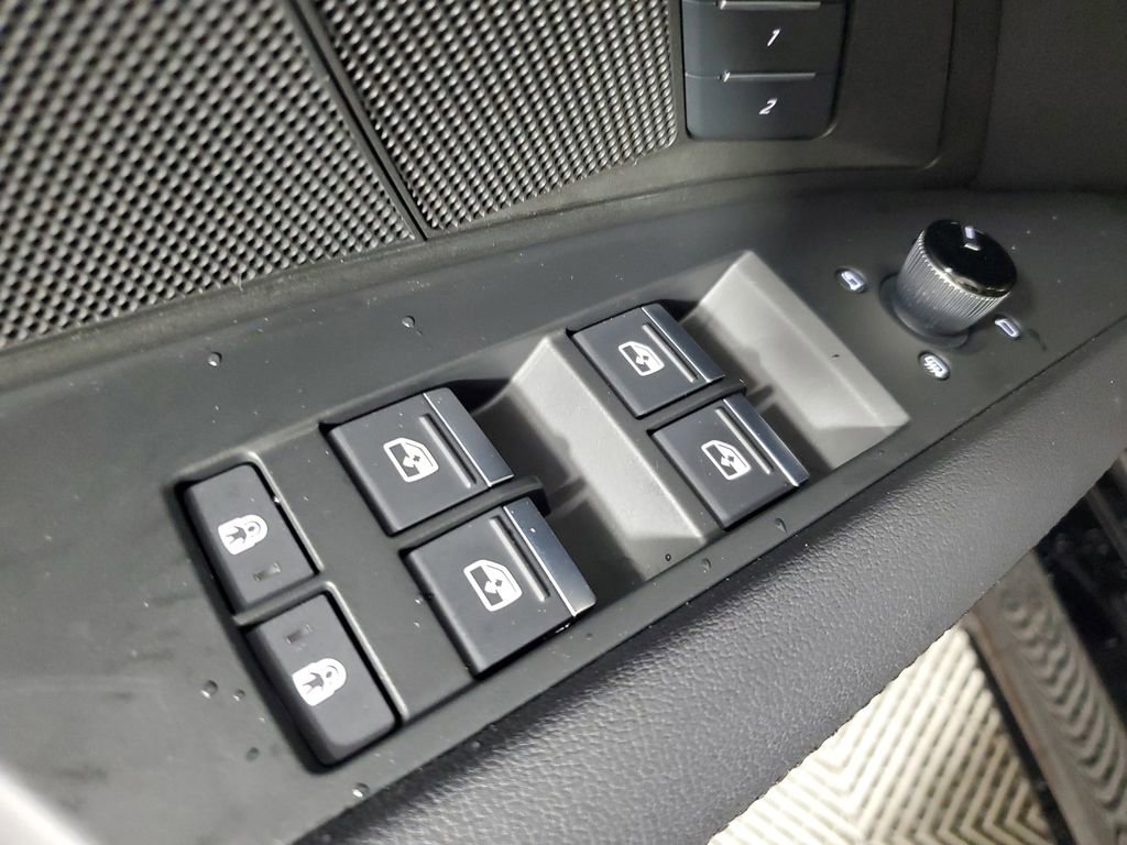 Used 2022 Audi e-tron GT Premium Plus w/ Performance Package image 19