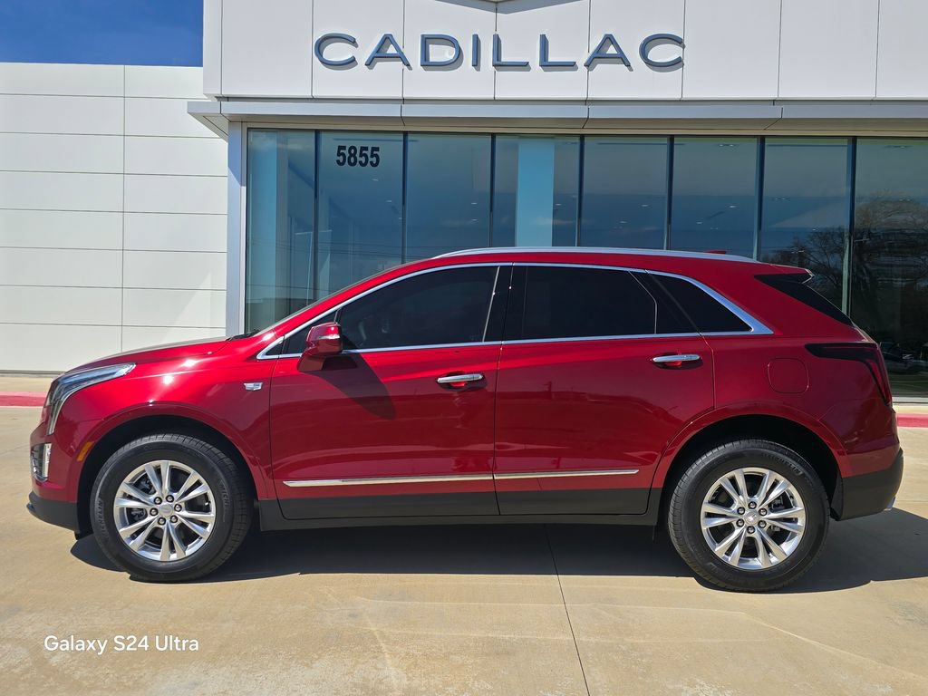 New 2026 Cadillac XT5 Luxury FWD image 2