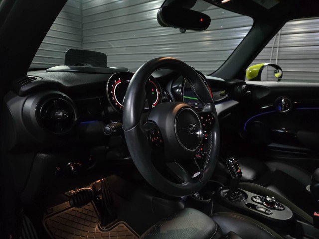 Used 2022 MINI Cooper John Cooper Works w/ Driver Assistance Package FWD image 14