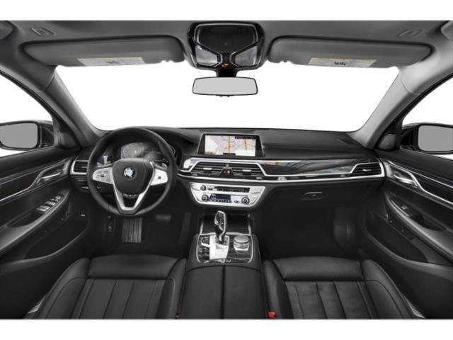 Used 2021 BMW 740i w/ M Sport Package image 11