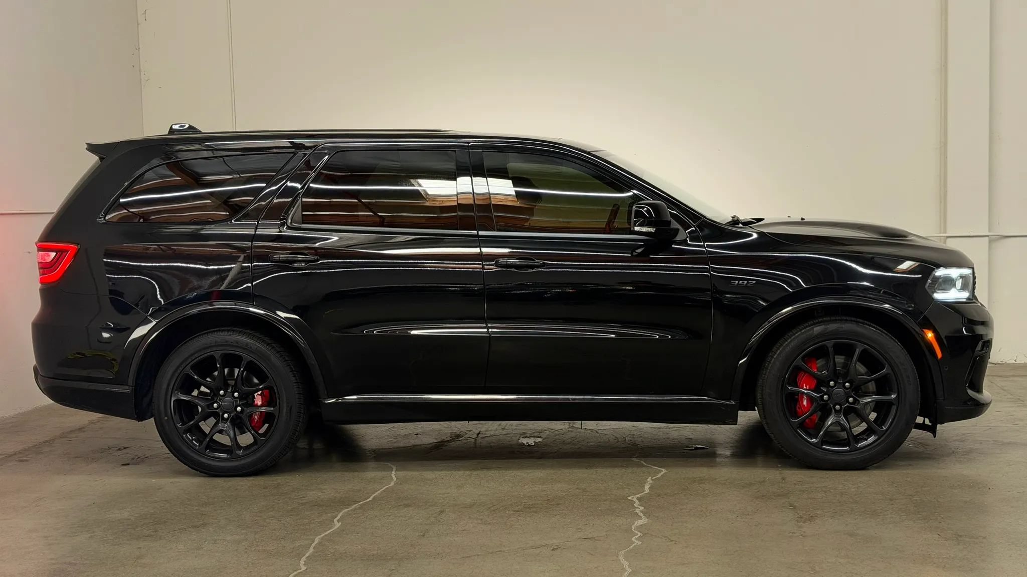 Used 2021 Dodge Durango SRT w/ Black Package AWD/4WD image 13