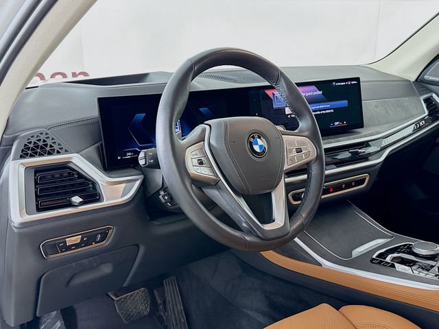 Used 2023 BMW X7 xDrive40i w/ Premium Package AWD/4WD image 9