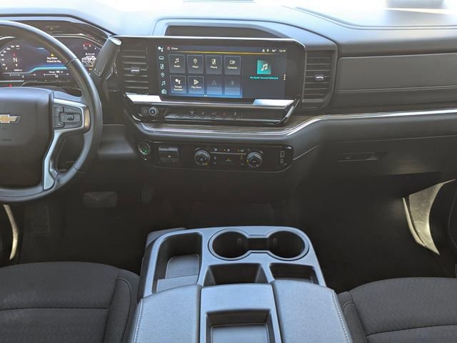 Used 2024 Chevrolet Silverado 2500 LT AWD/4WD image 18