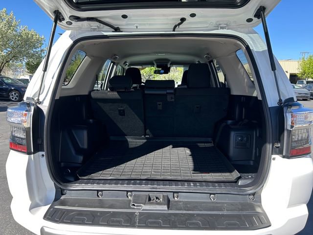 Used 2020 Toyota 4Runner TRD Off-Road AWD/4WD image 18