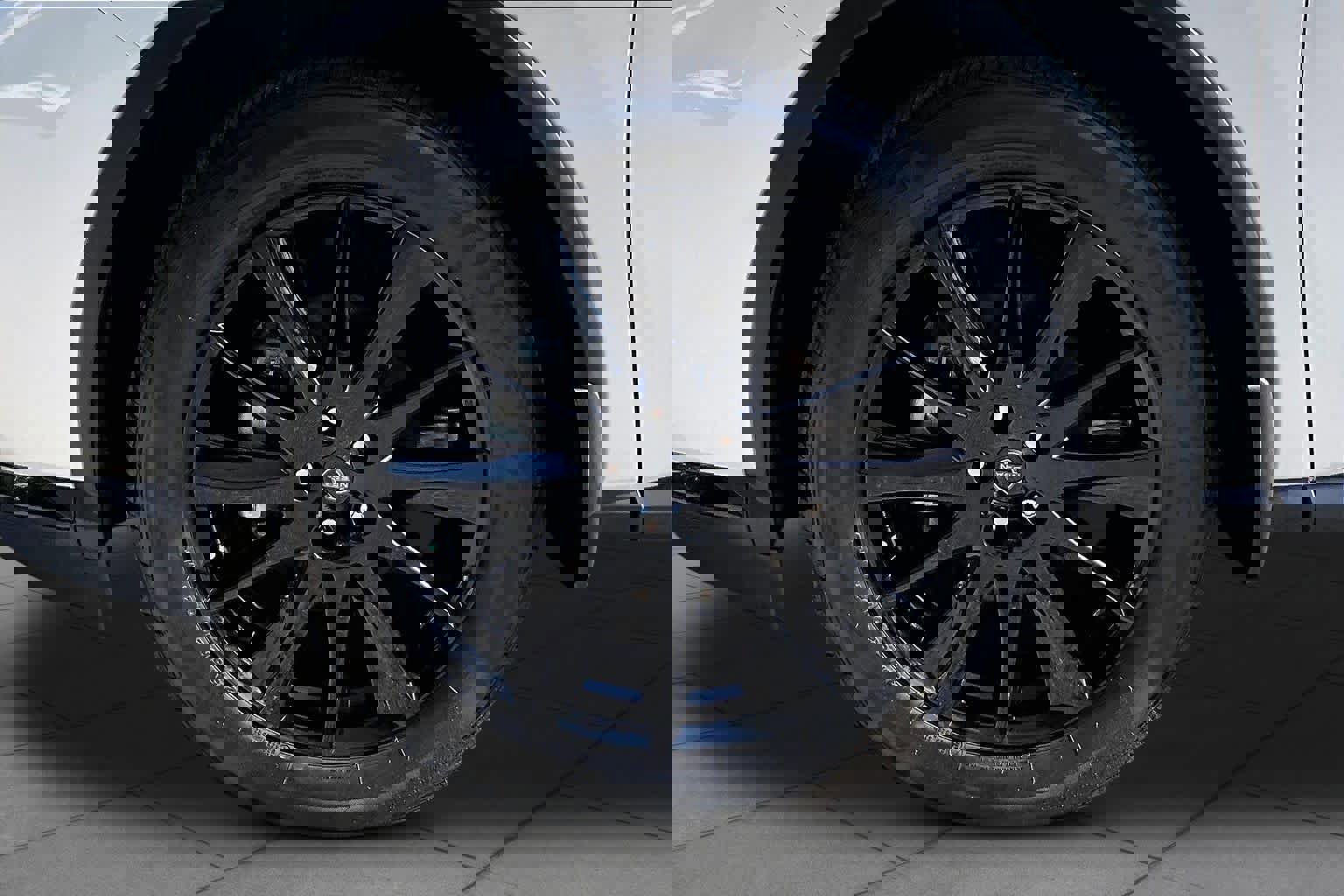 Used 2024 Nissan Murano SV w/ SV Midnight Edition Package image 11