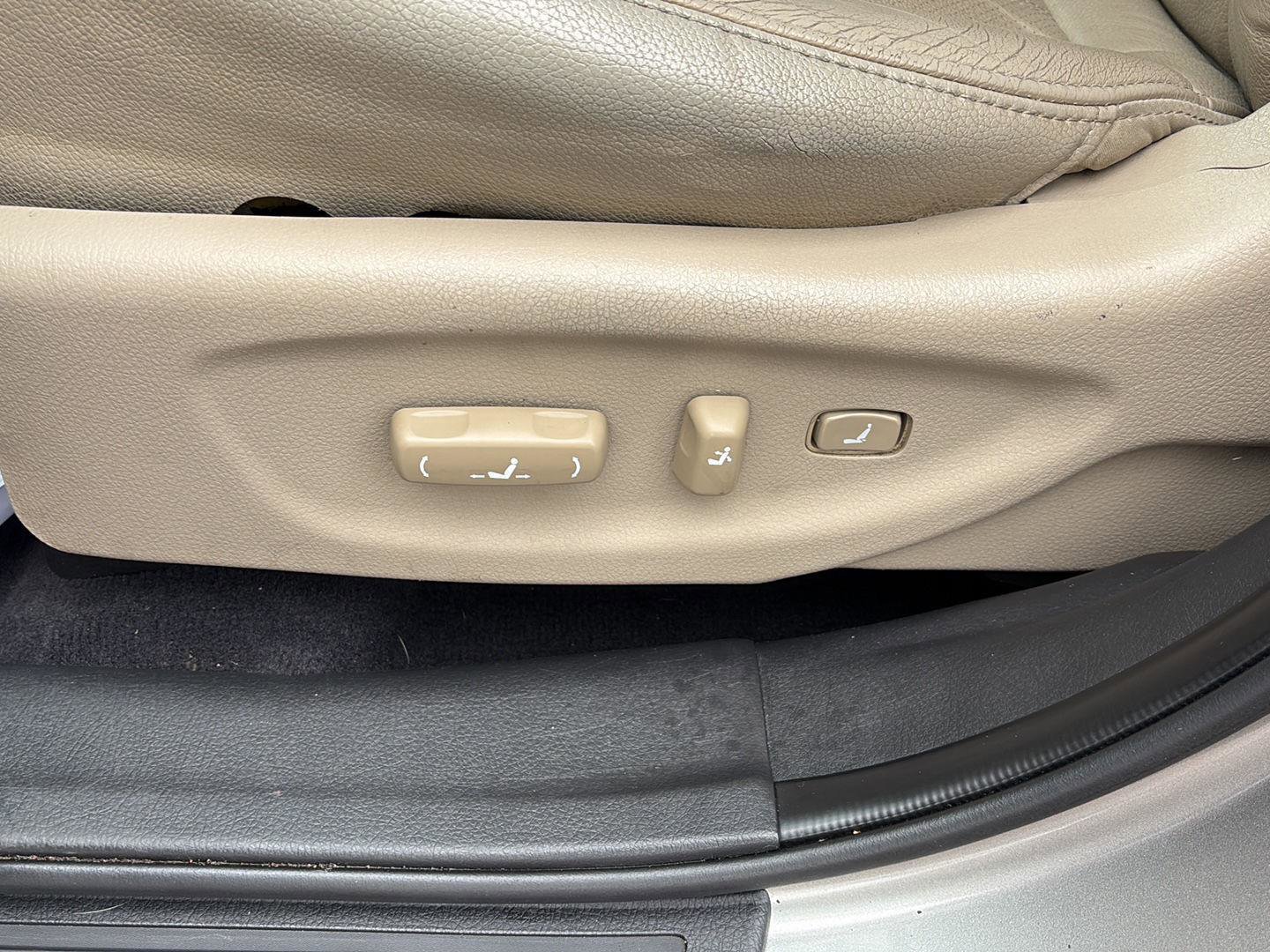 Used 2014 Kia Sorento EX image 11