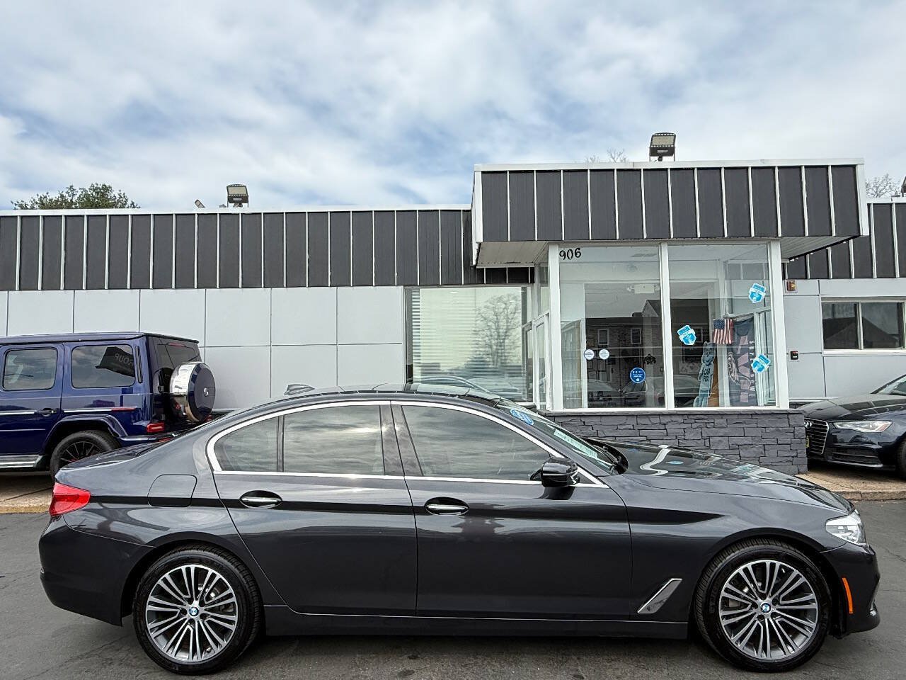 Used 2018 BMW 530i RWD image 8