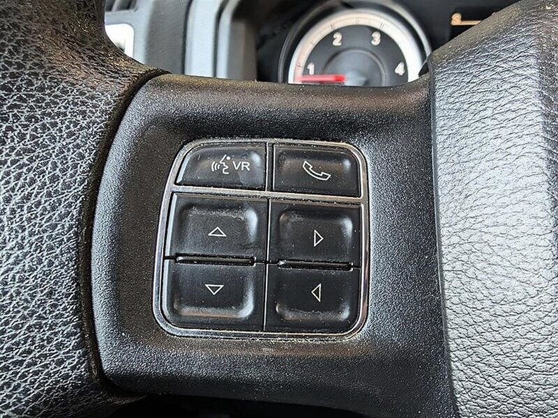 Used 2015 RAM 1500 Classic SLT w/ Remote Start & Security Group AWD/4WD image 22