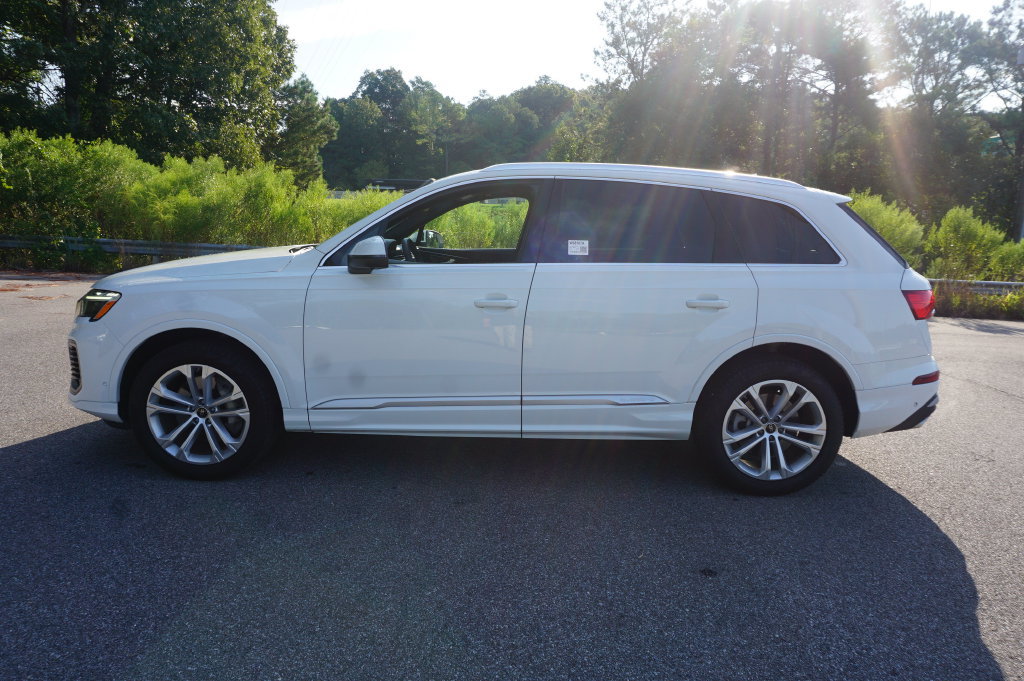 Used 2025 Audi Q7 3.0T Premium Plus AWD/4WD image 19