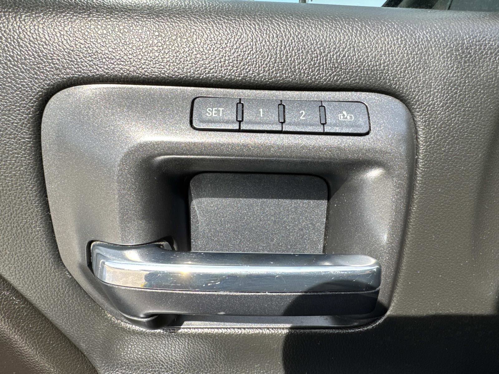 Used 2016 GMC Sierra 1500 SLT w/ SLT Premium Package image 24