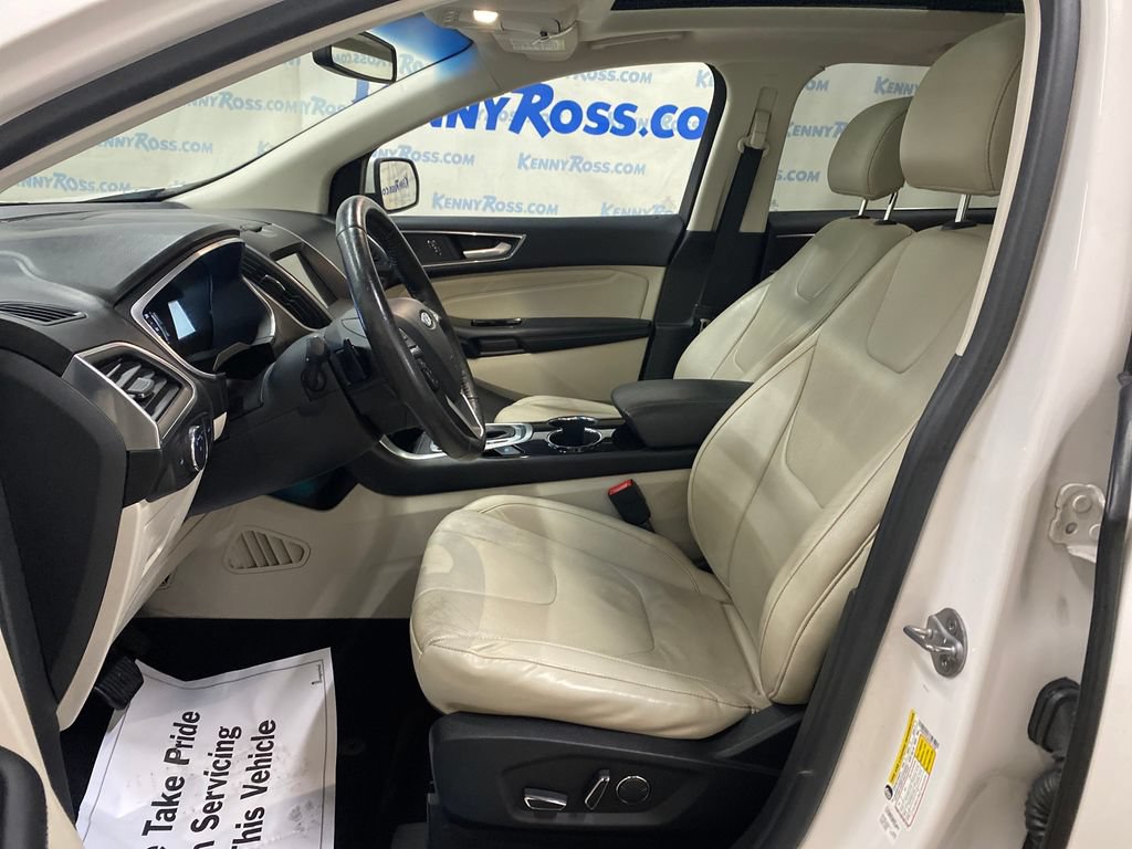 Used 2017 Ford Edge Titanium w/ Equipment Group 301A AWD/4WD image 8