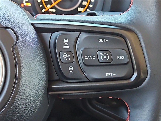Used 2024 Jeep Wrangler Rubicon w/ Convenience Group AWD/4WD image 22