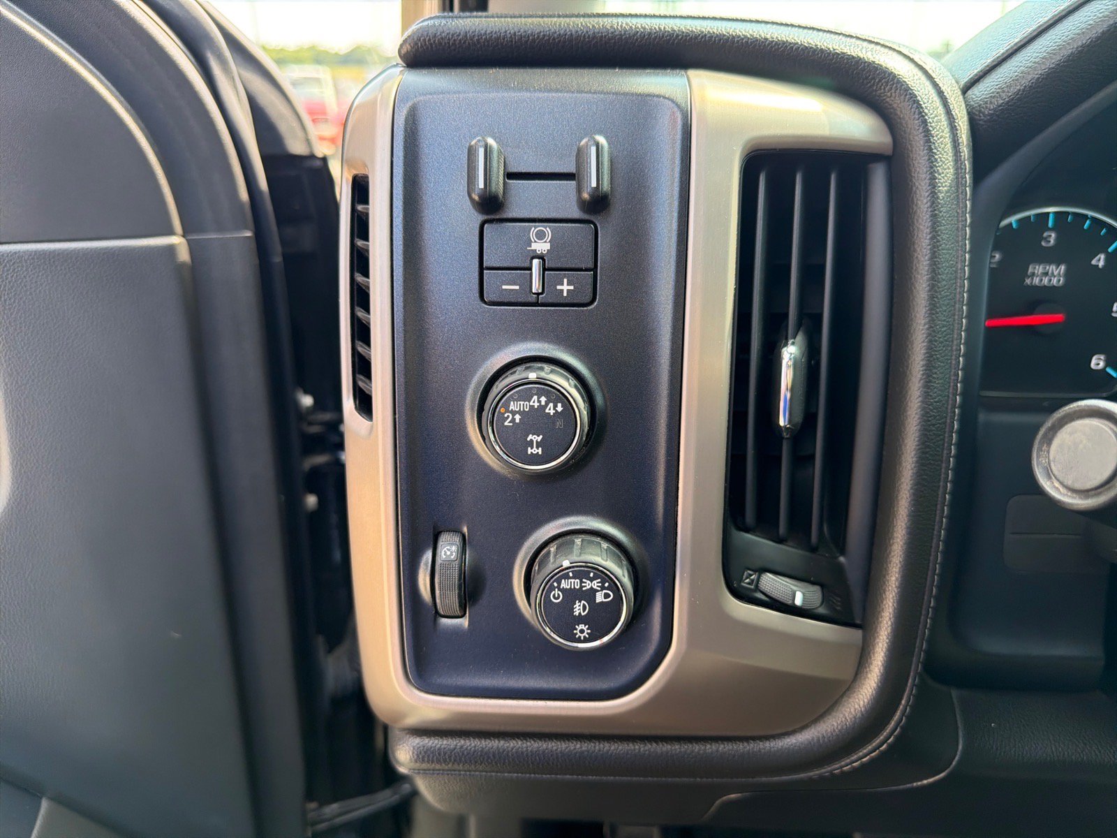 Used 2017 GMC Sierra 1500 Denali w/ Denali Ultimate Package AWD/4WD image 13