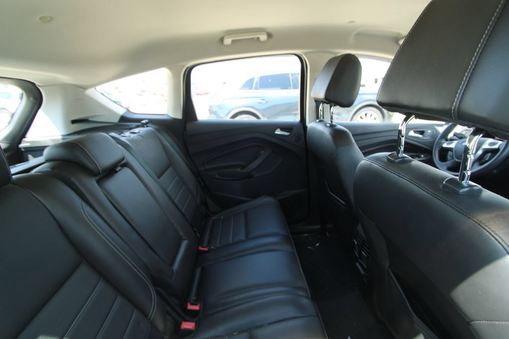 Used 2013 Ford C-MAX SEL FWD image 19